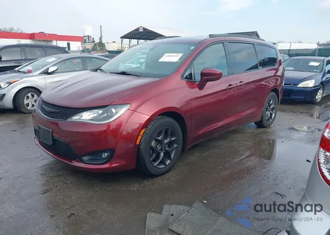 2018 Chrysler Pacifica Touring L из США, поврежденный, VIN 2C4RC1BG6JR258738